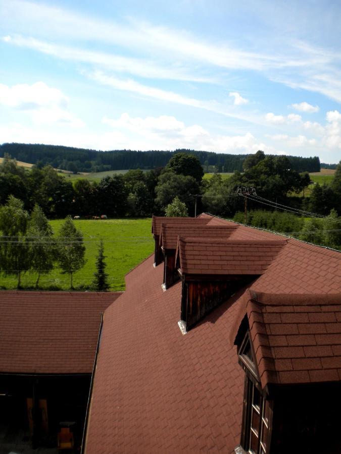 Lidmiluv Mlyn Otel Sadek Dış mekan fotoğraf