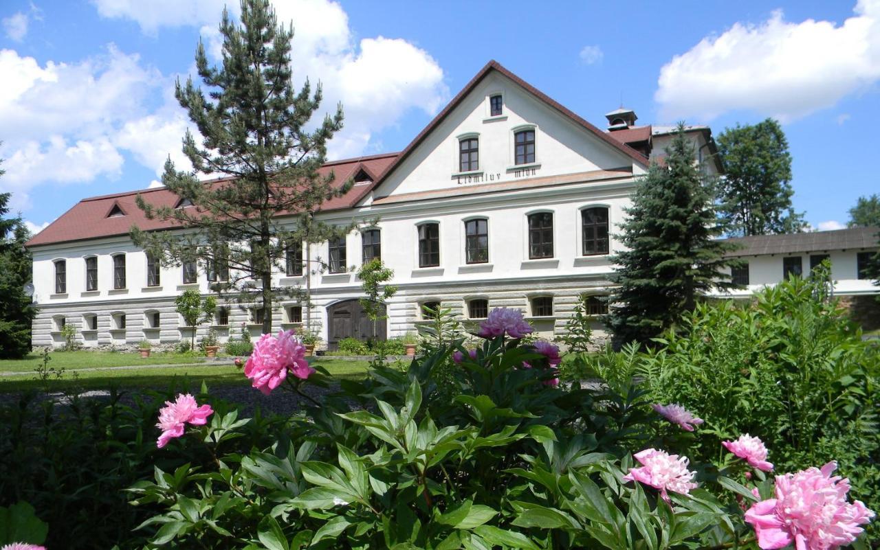 Lidmiluv Mlyn Otel Sadek Dış mekan fotoğraf